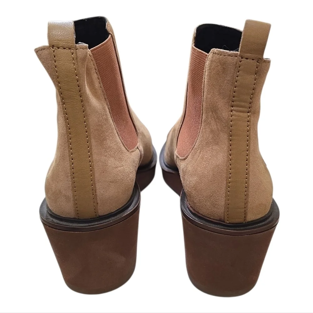 Cecelia NY Gemmain Tan Suede Cap Toe Chelsea Wedge Boots 9.5
